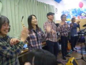 1月6日風の子クラブ踊りを見せてくれました。