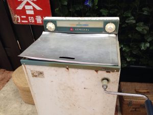 CA6E7A33-6C40-41E4-867F-42E74FBAA85Eiphone_photo